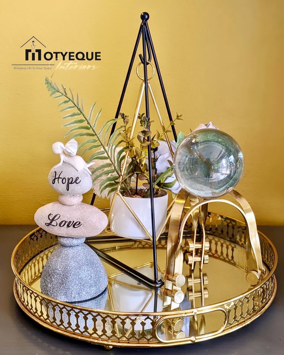 Centre Table Accessories, add a touch of class to your table with any of these beautiful pieces. To order kindly Call/whatsapp on 0707000295.

#tabledecor #centrepieces #decoaccesories #motyequeinteriors #traysetups