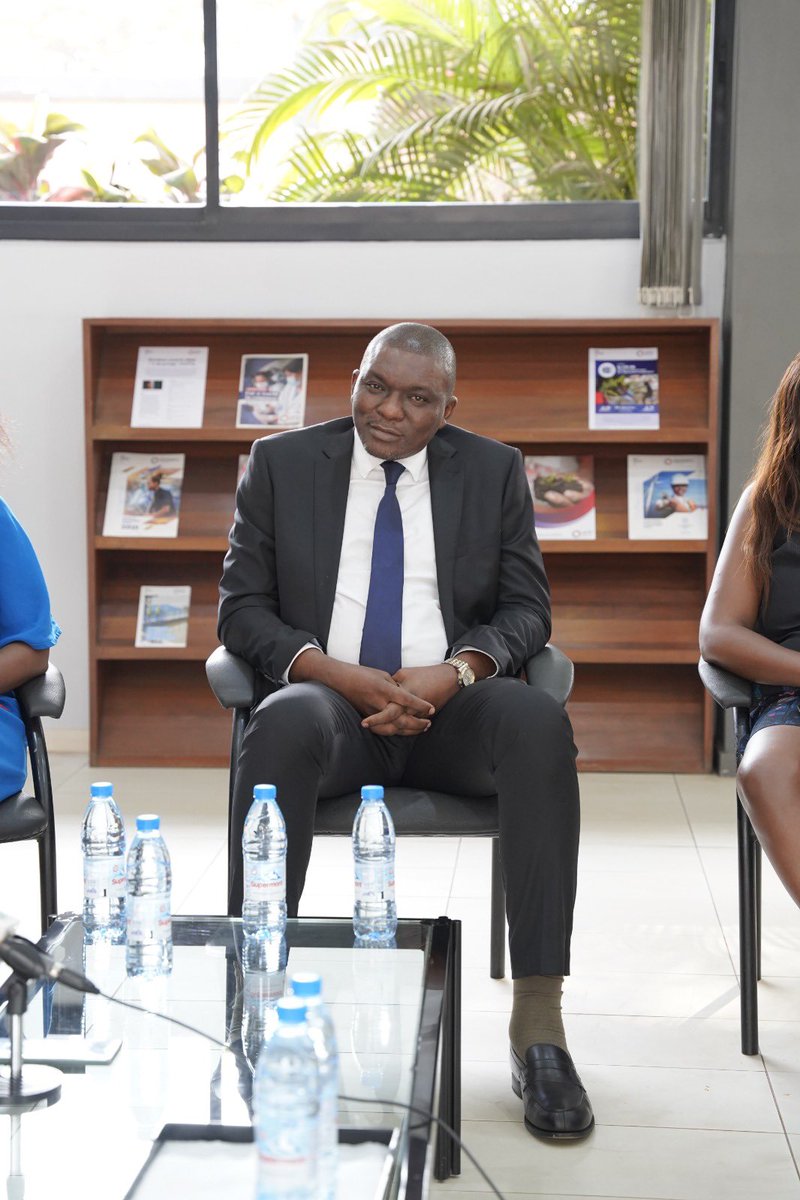 Christian Yoka (@cyoka_afd) on Twitter photo Fin de mission Ă YaoundĂ©. Moments de partage đavec 4 jeunes entrepreneurs camerounais aux profils variĂ©s : Joel SIKAM, rĂ©fĂ©rent đšđČ de l'asso Les BĂątisseurs Africains, <a href="/arielleKitio/">arielleKitio</a> fondatrice dâune start-up & une ONG qui mettent en avant le numĂ©rique au service de lâĂ©ducation⊠Fin de mission Ă YaoundĂ©. Moments de partage đavec 4 jeunes entrepreneurs camerounais aux profils variĂ©s : Joel SIKAM, rĂ©fĂ©rent đšđČ de l'asso Les BĂątisseurs Africains, <a href="/arielleKitio/">arielleKitio</a> fondatrice dâune start-up & une ONG qui mettent en avant le numĂ©rique au service de lâĂ©ducationâŠ