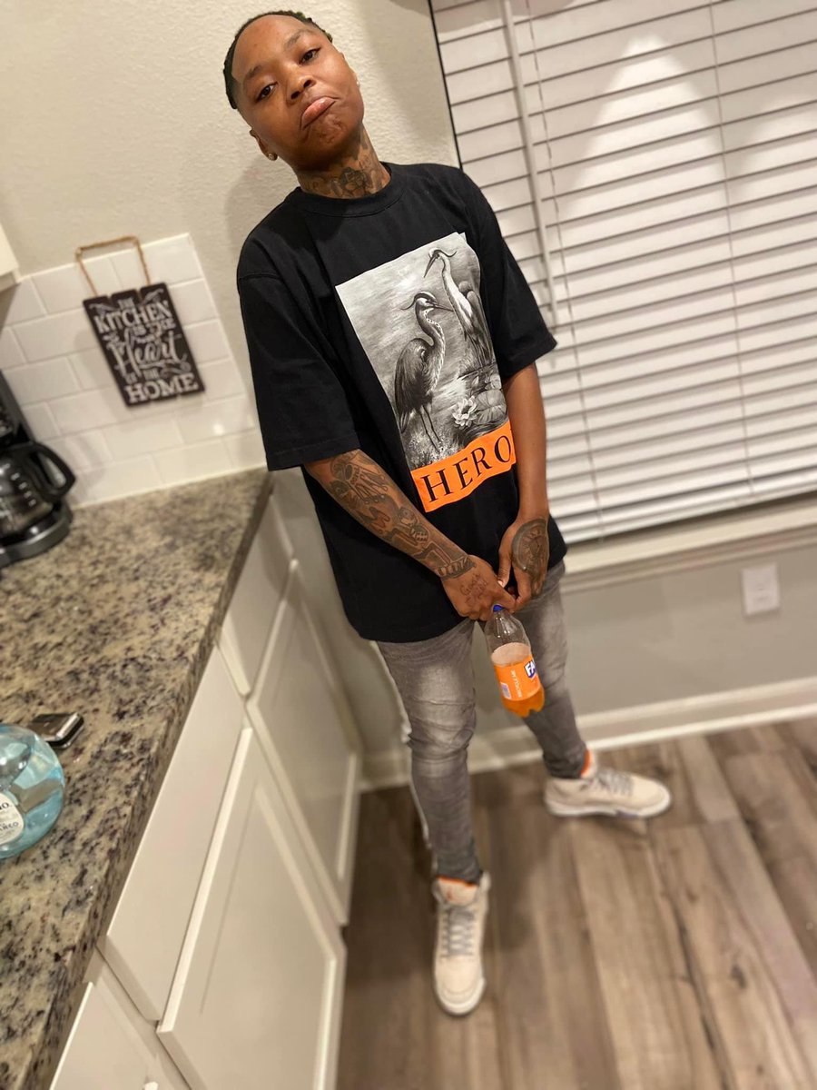 Girl take off yo daddy clothes. Small ass hair. Parachute ass clothes