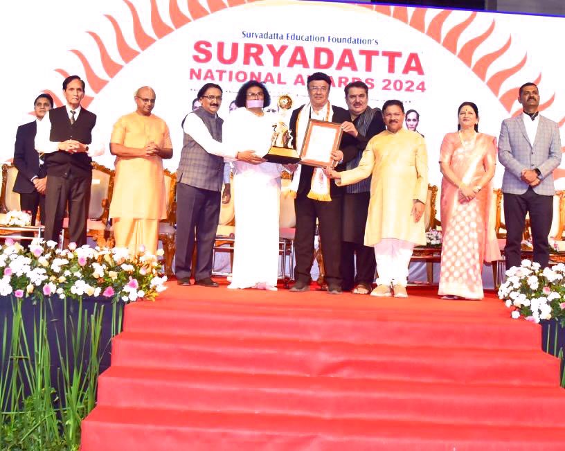 I am thrilled and humbled to announce that I have been felicitated with the Suryadatta National Award. It's an incredible honor to be recognized alongside esteemed individuals like Acharya Lokesh Muni, Sanjay Choradia, Gopal Das, Shyam Jaju and Raza Murad. @Suryadatta_Pune