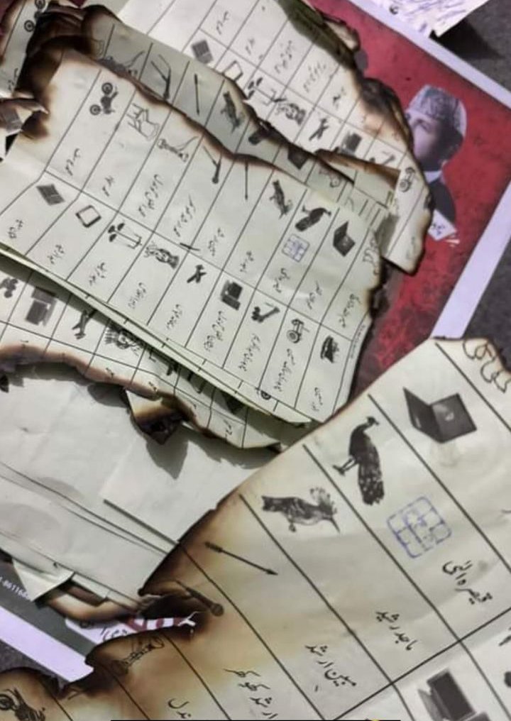 They burned votes of Qaisra Elahi in Gujrat, na sharam aati hai na dhandli