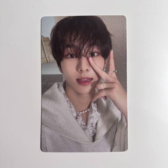 jwonluvre's tweet photo. wtb lfs jungwon orange blood kalpa pc ver b

haha bentahan niyo na q pls https://t.co/OCaHZRgK8w