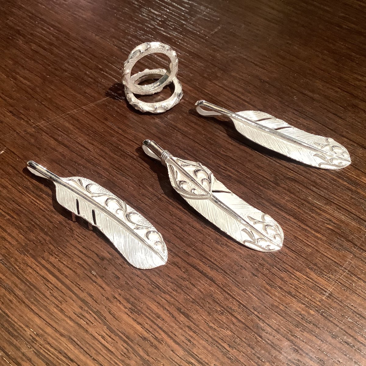 firstorderjewel's tweet photo. Japanesehandmade
OverSeed
https://t.co/IAzgpawiPE
美しい繊細な造形
#firstorderjewelry #代官山 #silverjewelry #jewelry #overseed #indianjewelry #unisexfashion
#feather #featherpendant #silveraccessory
#plume #перо #piuma #veer #veder #fjäder #beautiful #accessorylover https://t.co/Q5jQAo2jCE
