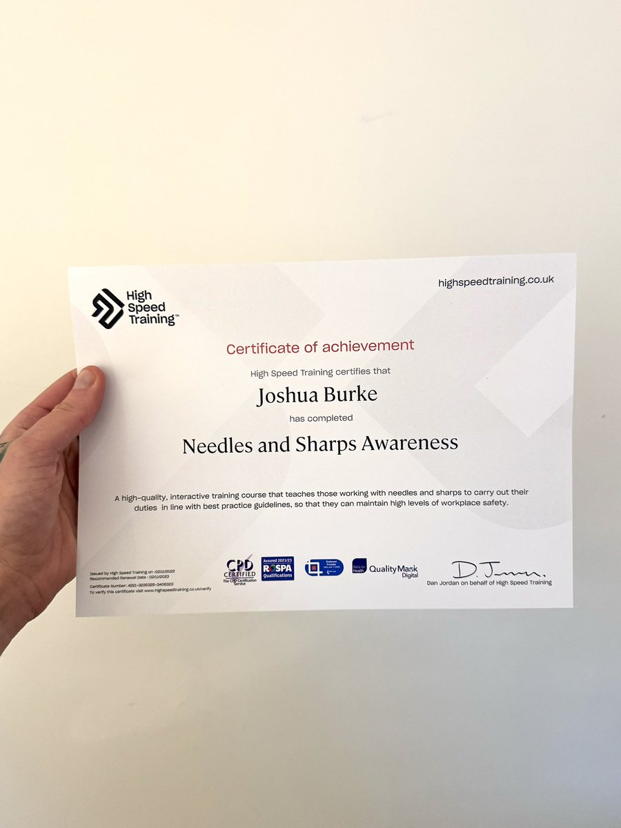 scalprenovation's tweet image. A few recent snippets 

#SMP
#SCALPMICROPIGMENTATION
#SCALPPIGMENTATION
#SCLAPRENOVATION
#UKBARBER
#MENSHAIR
#HAIRLOSS
#HAIRLOSSTREATMENT 
#HAIRLOSSISTOSS
#MALEPATTERNBALDNESS
#ALOPECIA 
#HAIRTATTOO
#HAIRLOSSTATTOO