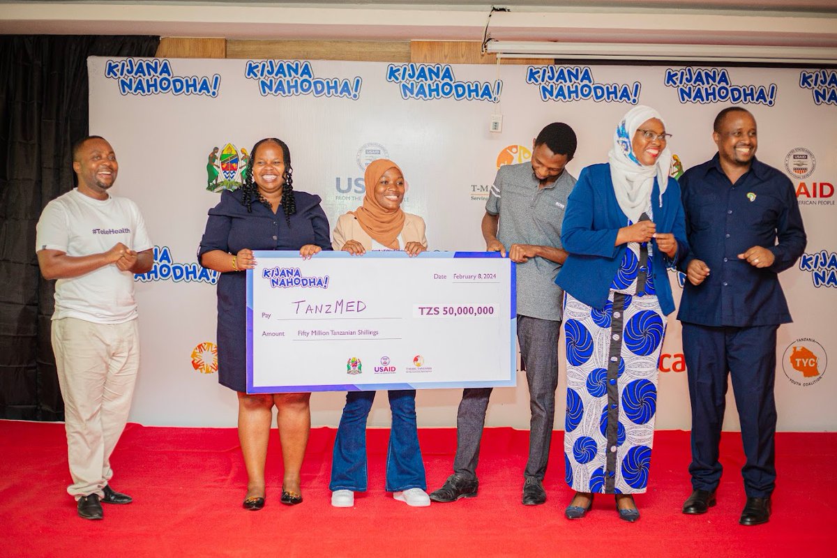 tanzmed_africa's tweet photo. We've won #USAID Youth Captain Scaleup Award, focusing on innovative solutions for young people's well-being. With our AI-powered AminaMD, we'll impact 7.2M Tanzanian youths' mental health. Huge thanks to #tmarc , #ylabs #Care for making it#mentalhealth #kijananahodha #AminaMD https://t.co/OsxBhDvt8w