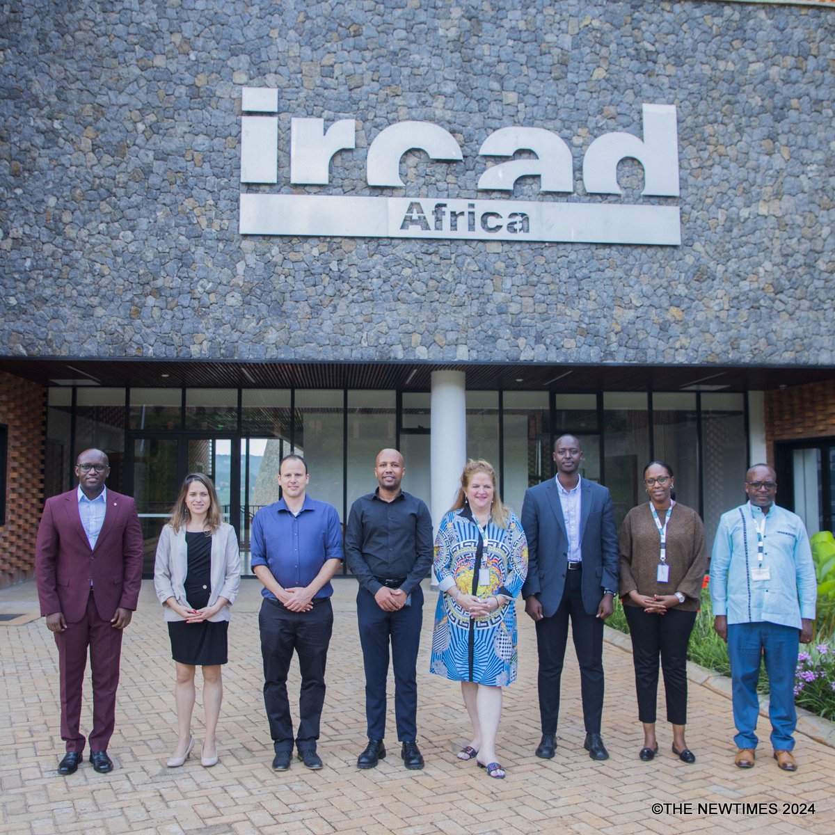 I had a mind blowing visit to IRCAD Africa, a leading training facility for surgeons in Minimally Invasive Surgery.
Amazed by #Rwanda’s efforts to establish itself as the leading regional medical hub! 
We also discussed sharing knowledge & expertise in edu-health.

Photos: TNT