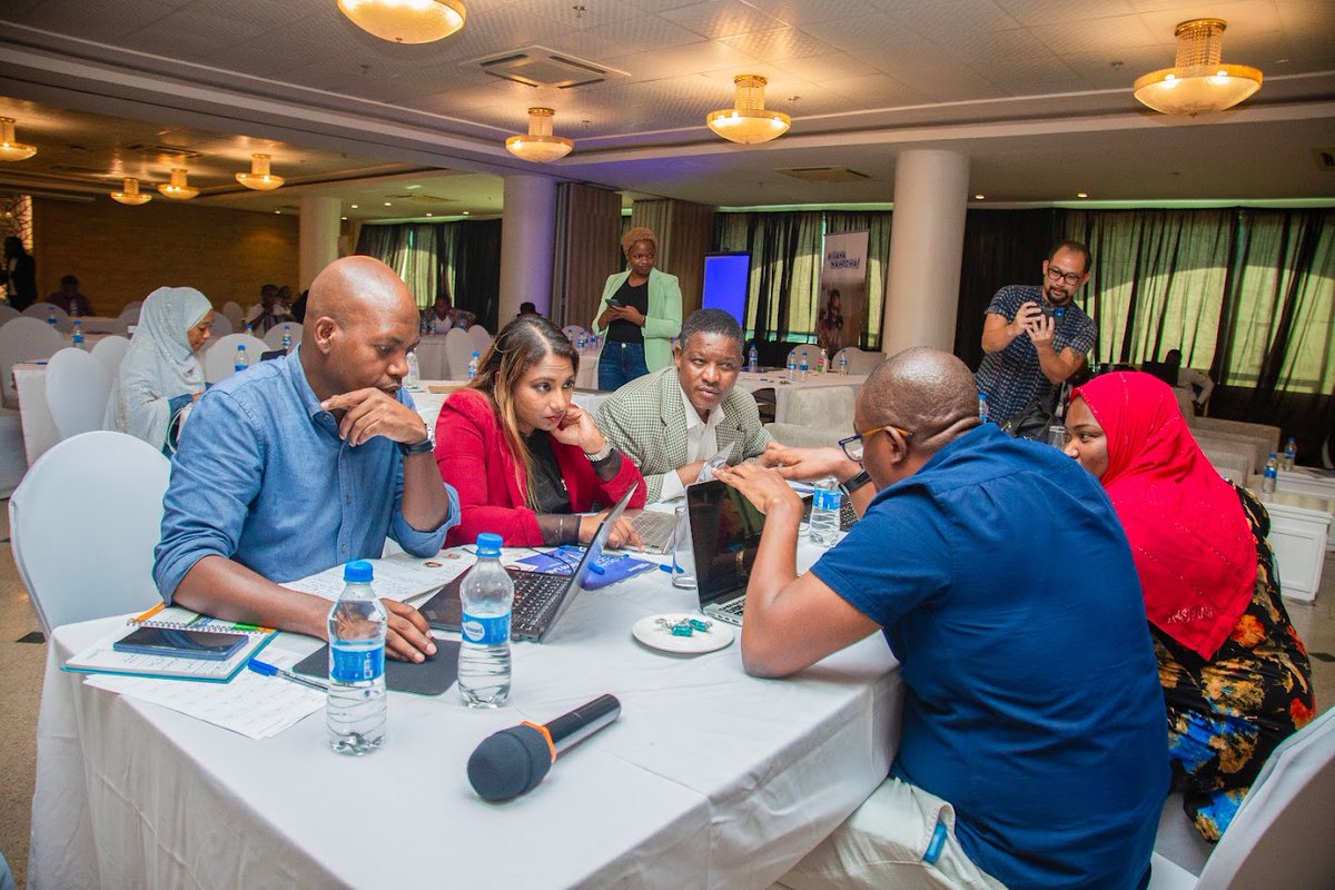 tanzmed_africa's tweet photo. We've won #USAID Youth Captain Scaleup Award, focusing on innovative solutions for young people's well-being. With our AI-powered AminaMD, we'll impact 7.2M Tanzanian youths' mental health. Huge thanks to #tmarc , #ylabs #Care for making it#mentalhealth #kijananahodha #AminaMD https://t.co/OsxBhDvt8w