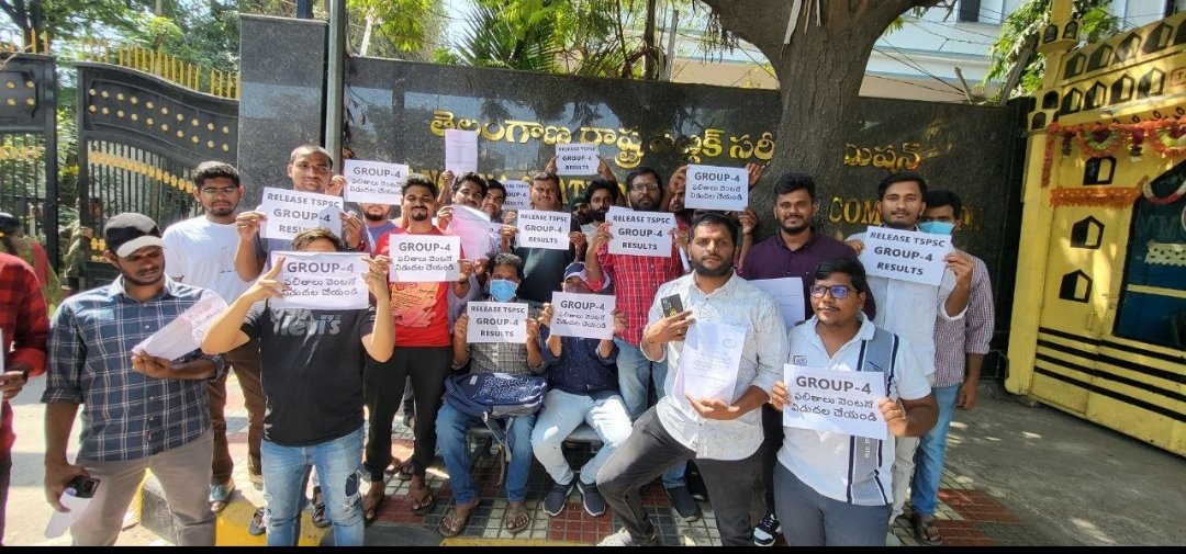 SumanTejY's tweet photo. @TelanganaCMO
@TSPSCofficial
@revanth_anumula
@Bhatti_Mallu
@jeevanreddymlc
@Min_SridharBabu
@OffDSB
@VenkatBalmoor
@TJSPartyOnline
@ADayakarINC
We, the TSPSC Group-4 Aspirants have been waiting for Group-4 General Ranking List (GRL) for more than 7 months.#Declare_Group4_GRL https://t.co/nzgEzDpAJp