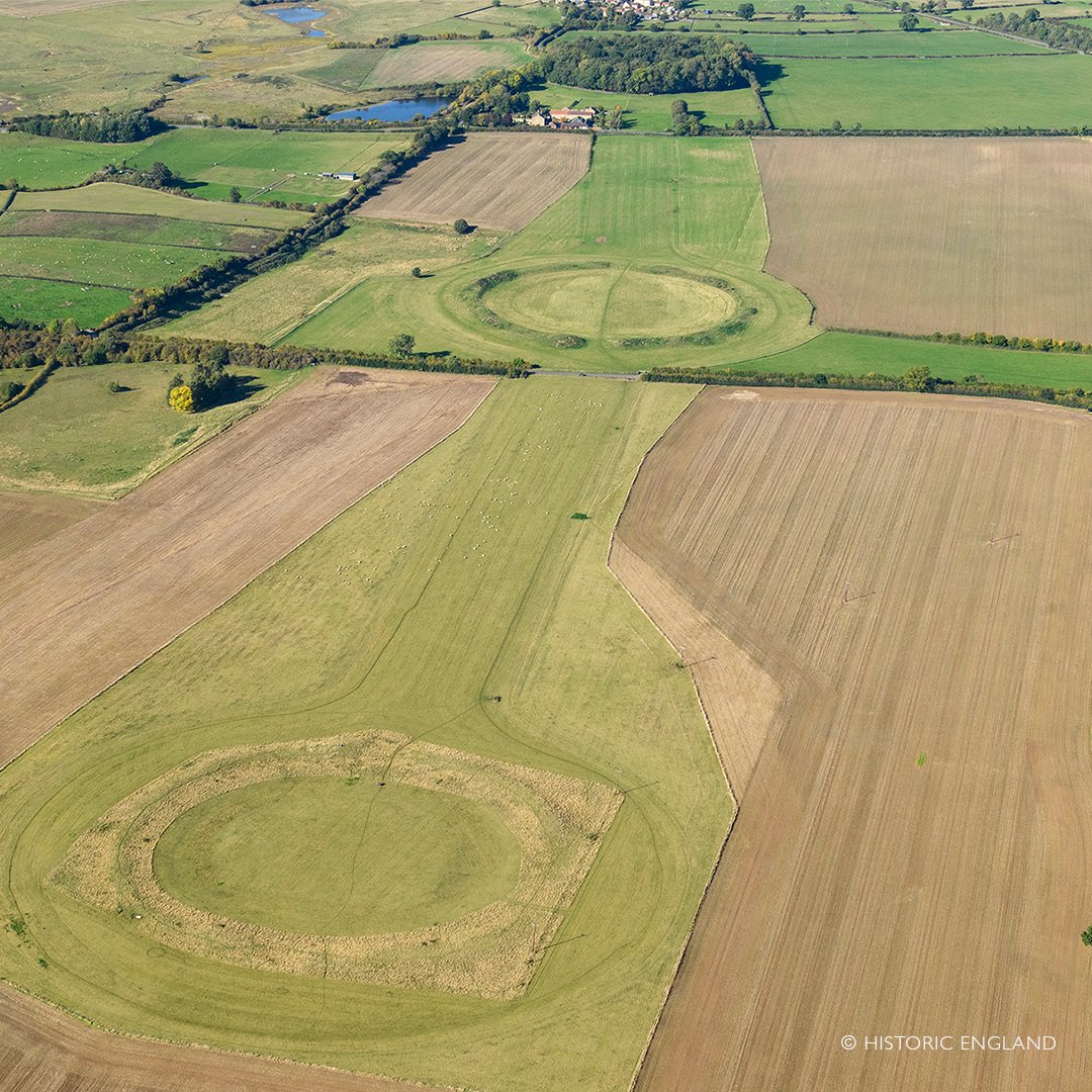 Thornborough Henges in North Yorkshire has been reunited 🎉 We’ve acquired the 3rd & final henge meaning that public access across the entirety of this major Neolithic site is guaranteed. It is a remarkable survivor from the prehistoric past & we can’t wait to share its stories.
