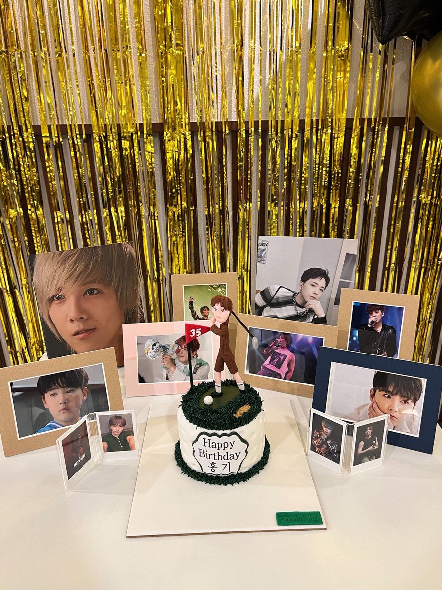 มีใครถึงแล้วบ้างมั้ยยย หรือใครกำลังเดินทาง รายงานตัวกันได้นะคับบบ ร้านอยู่ชั้น B1 น้า #HongStarBirthdayinBKK2024