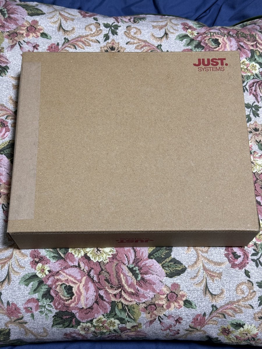 blue_moonlit's tweet photo. 一太郎が届いた!よろしくねー!
#一太郎 #JustSystems #ATOK https://t.co/yQt9uaMf5O