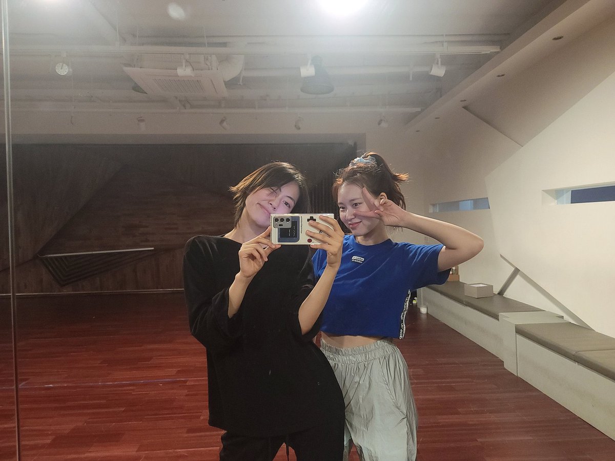 luaarchive's tweet photo. miss them sm
#Hourlylua #루아 #김수경 #WekiMeki https://t.co/CLCAqbw1IX