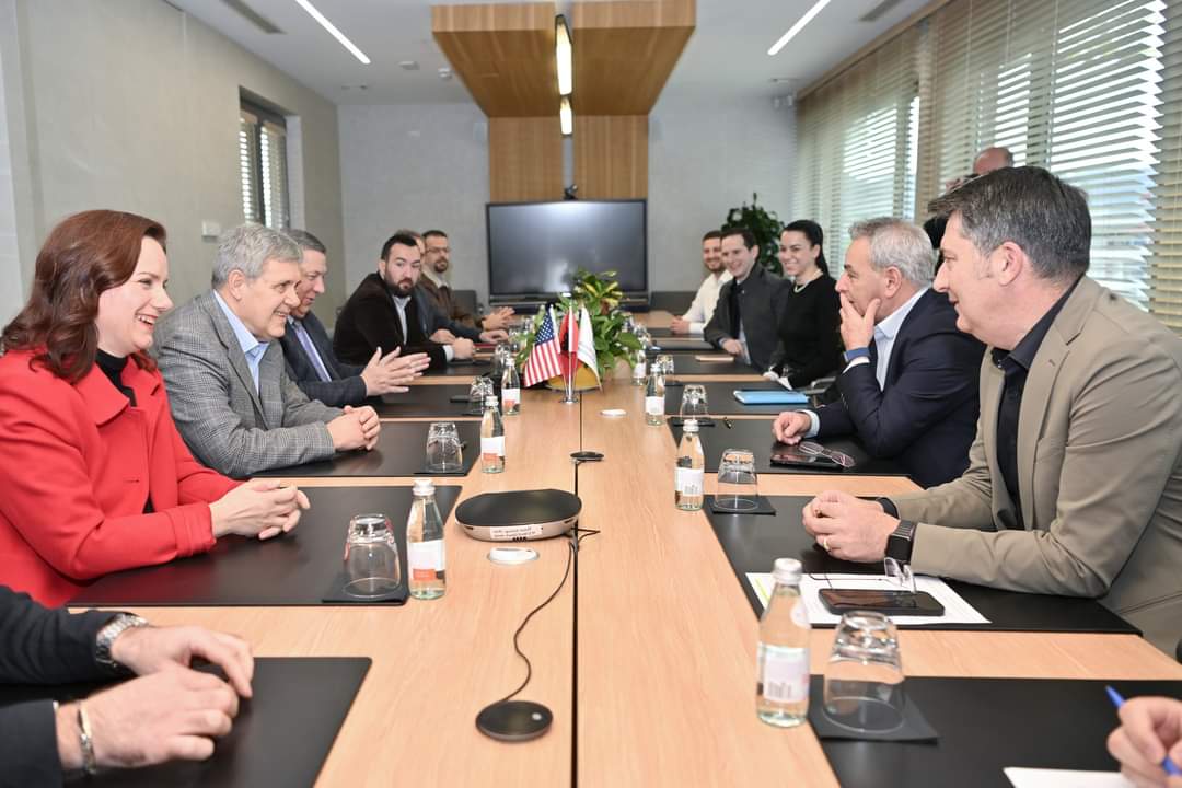 wbu2021's tweet photo. 📢Western Balkans University signed a cooperation agreement with the Albanian-American Development Foundation (AADF) for the Research Expertise from the Academic Diaspora Fellowship Program (READ).
#WBU #westernbalkansuniversity #read #readprogram #aadf https://t.co/N2JM5eAqkl