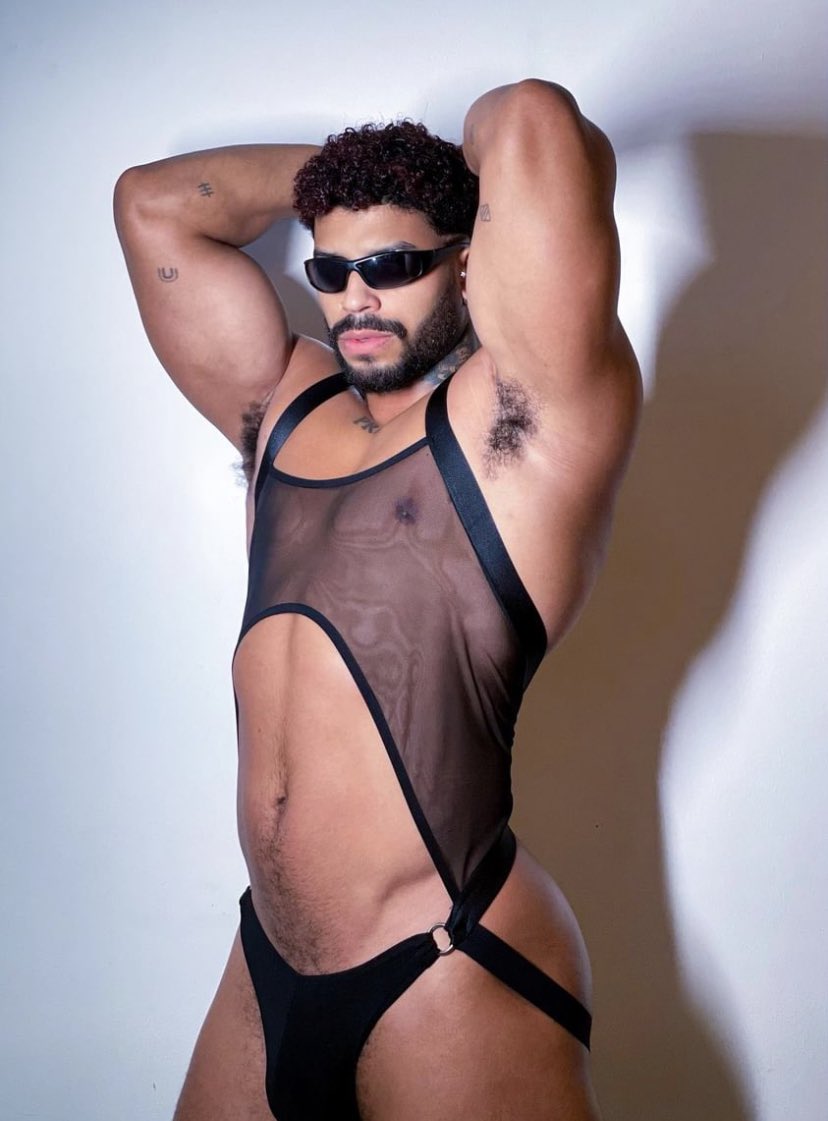 GAYPLAY tweet media