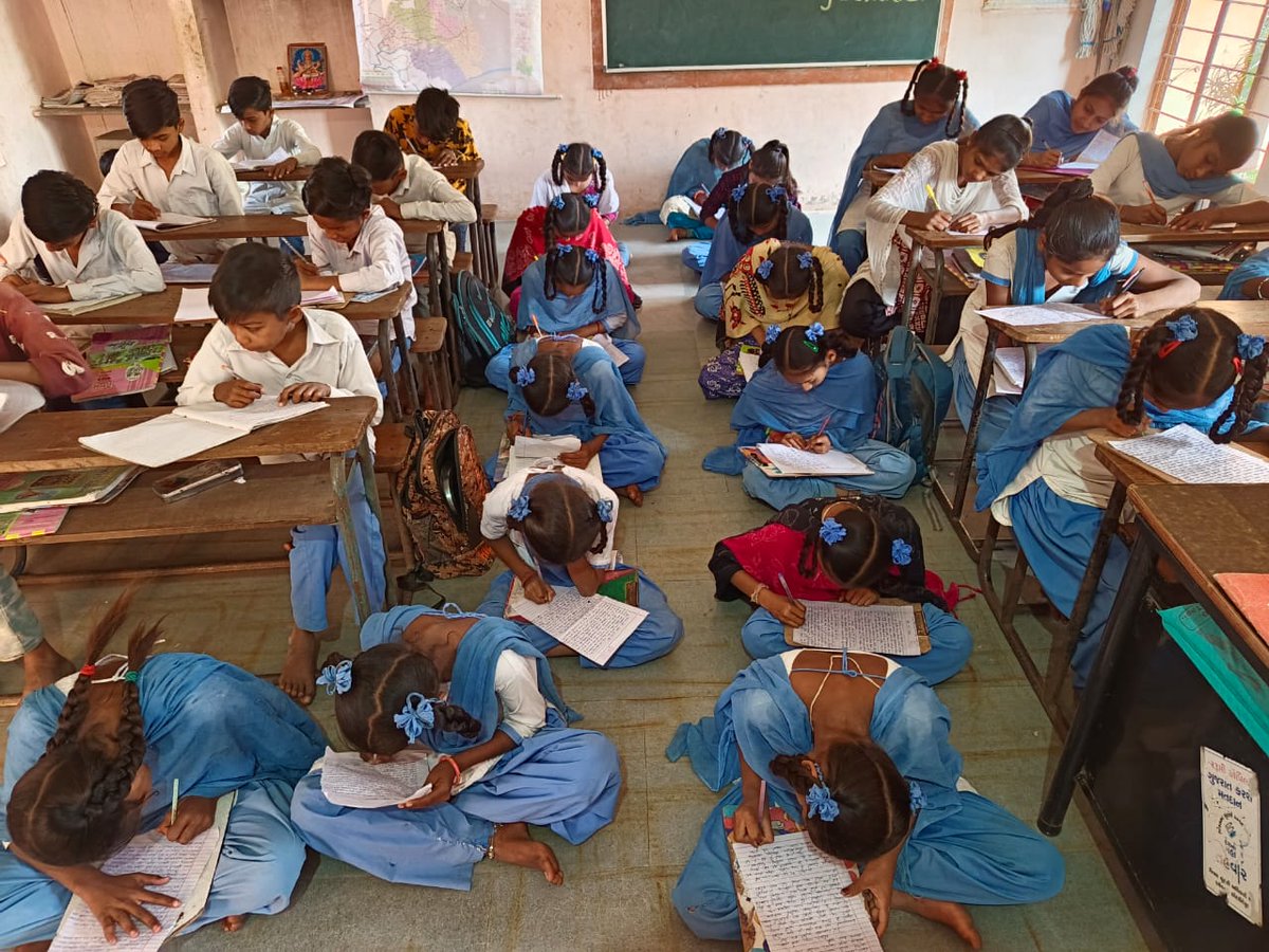 Utthan Csc organize & Suported @InfoGujcost  #EssayCompetition  for primary  students on #NSD2024 Celebration  @ khandiba school ta. Kawant
@CMOGuj @IndiaDST @dstGujarat @monakhandhar 
@sahoo
@Punam_Bhargava @pavitshah