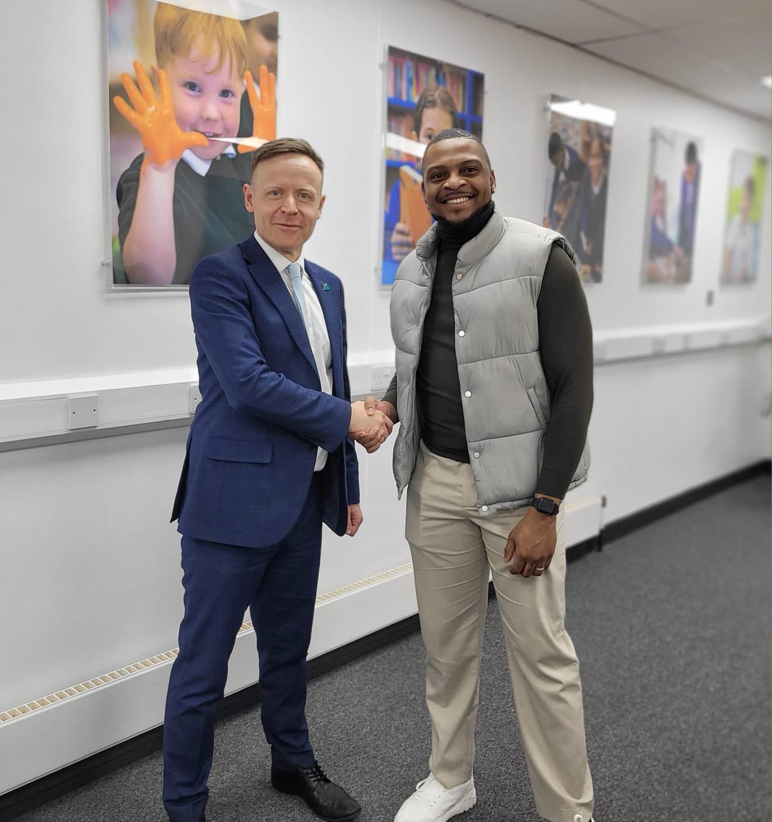 Fantastic to welcome @SimbaRwambiwa to @Ninestiles this morning to raise the aspirations of our  Year 11 learners and inspire learners with his lived experiences during #apprenticeshipweek