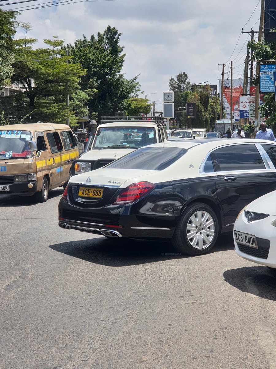 Two-tone Mercedes Maybach🙌 📍 Nairobi, Kenya