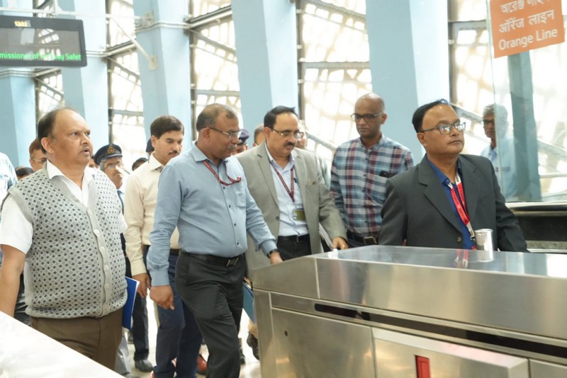 RailAnalysis's tweet photo. #CCRS Approves #ElectronicInterlocking System for #KolkataMetro’s Kavi Subhash to Hemanta Mukhopadhyay Stretch

Read more...https://t.co/Egnr2QmBpT

#infrastructure #stations #construction #metrorailwaykolkata #orangeline #corridor #KMRL #project https://t.co/P4DYz3sH2N
