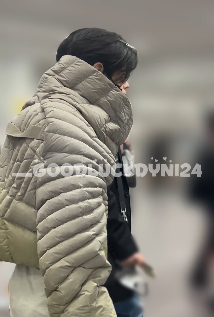 _goodluckdyn124's tweet photo. 🍀 240208 NGO 🍀

✈️☁️💙

#TREASURE   #트래저 #김도영 #DOYONG #ドヨン https://t.co/gnXVUqPoA3