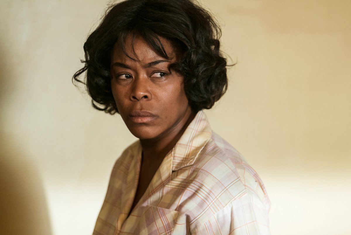 ItsLaDarrion's tweet photo. @therealgolden47 is a really powerhouse of an actress. Comedic timing in point and will transform like how she did in I Am the Night. 

We need her in more indie dramas. https://t.co/SZDqEyuYBv