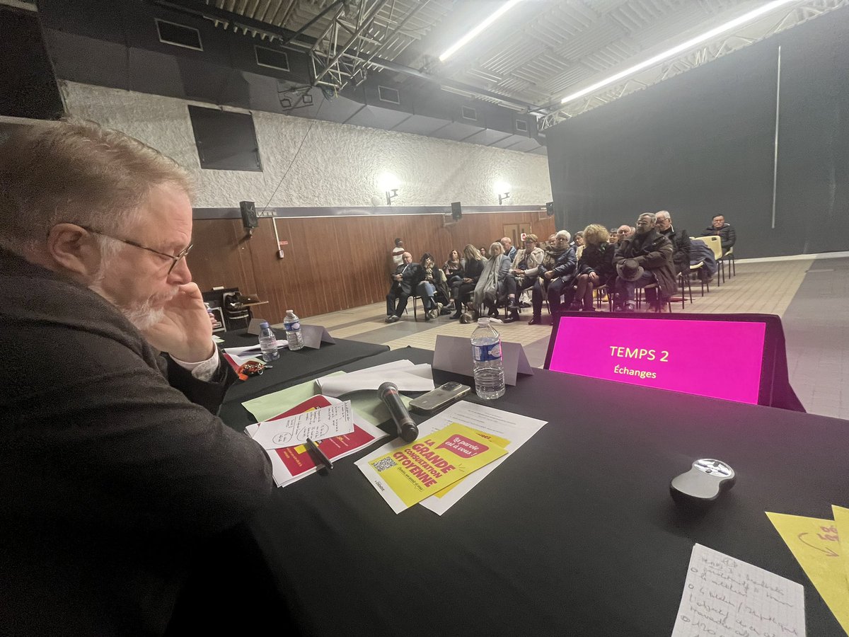 Au terme de plus de trois mois de travail, notre cabinet a animé la rencontre de restitution de la Grande consultation citoyenne organisée par la <a href="/VilledeChenove/">Chenôve</a>. Près de 800 contributions à travers un questionnaire et des ateliers et 120 propositions concrètes.