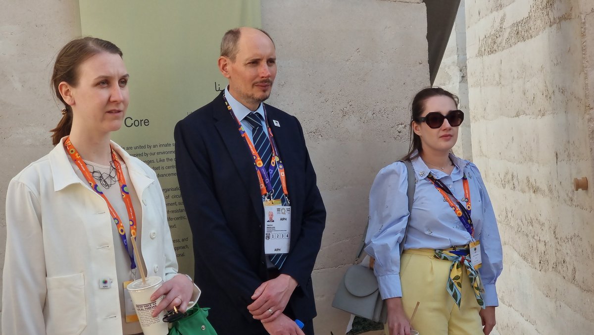 uaeatexpo's tweet photo. We were honoured to have hosted guests of the @AIPHglobal during their "Living Green, Livable Cities" symposium held at @Expo2023Doha
(1/3)
#AIPH #LearningThroughPlants #HorticultureEducation #GreenLiving
#UAENurturingLegacy #UAEatExpoDoha #UAEPavilion #UAEatExpo https://t.co/Qlyy82JSJU