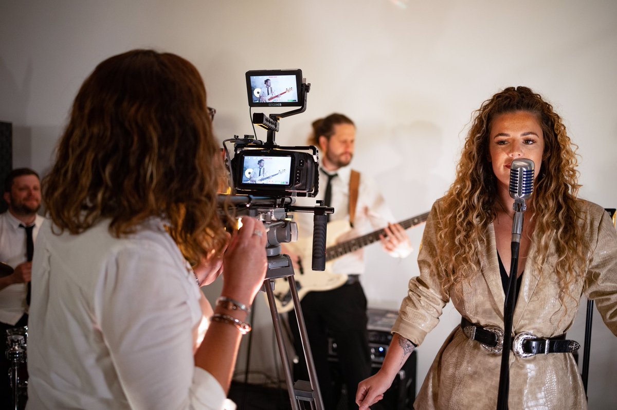 Rebecca Hardy 🏳️‍🌈 🎥 tweet media