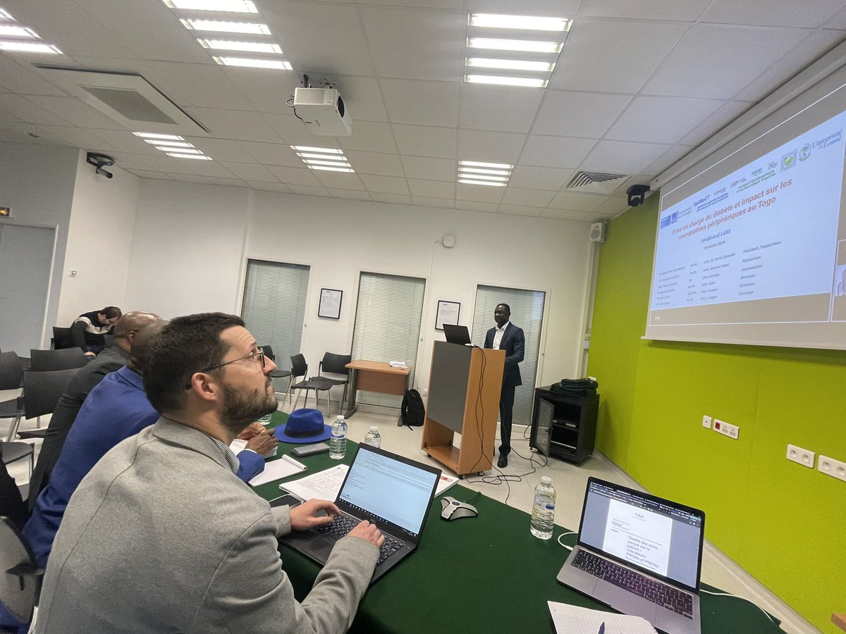 🎓09/02/2024 soutenance de thèse de Ferdinand LARE 

Prise en charge du #diabete et impact sur les neuropathies périphériques au Togo

Cotutelle entre @unilim et <a href="/UniveLomeTg/">Université de Lomé</a>