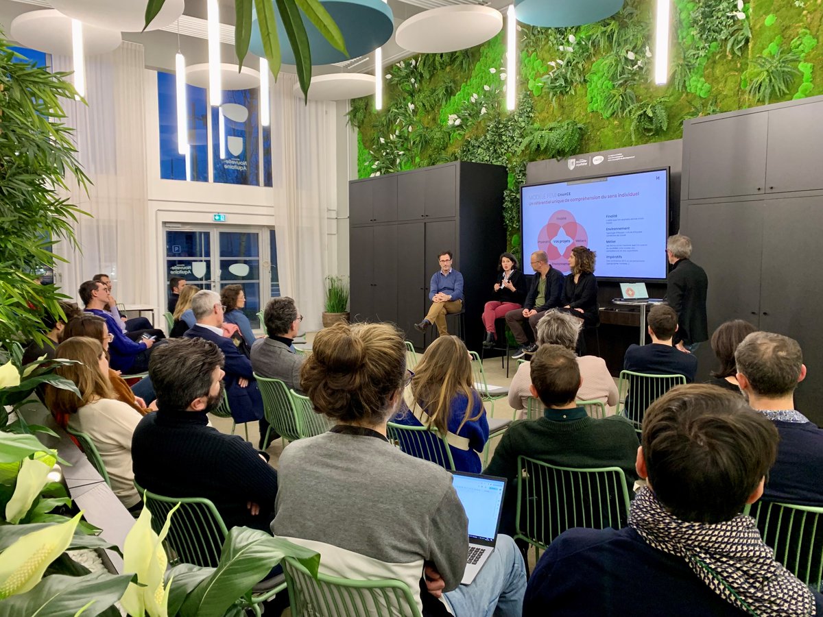 Faut-il réinventer le #management pour accompagner sa #croissance ? 📈

C'était le sujet des Unitec Talks hier soir !

Un moment d'échanges avec des spécialistes autour des sujets d'actualité tels que le télétravail, la semaine en 4 jours ou encore la quête de sens au #travail 🔎