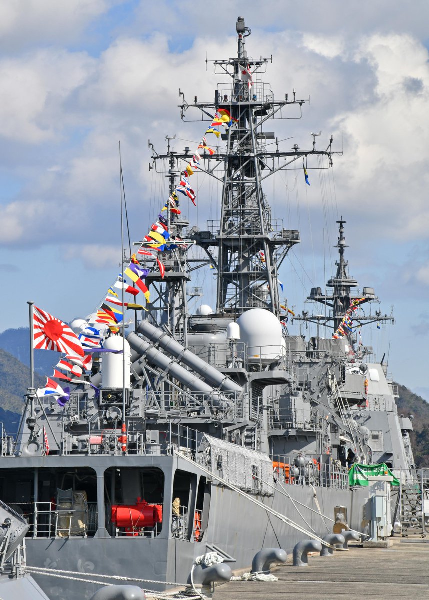 建国記念の日

#満艦飾 #海上自衛隊 #国民の休日 #祝日