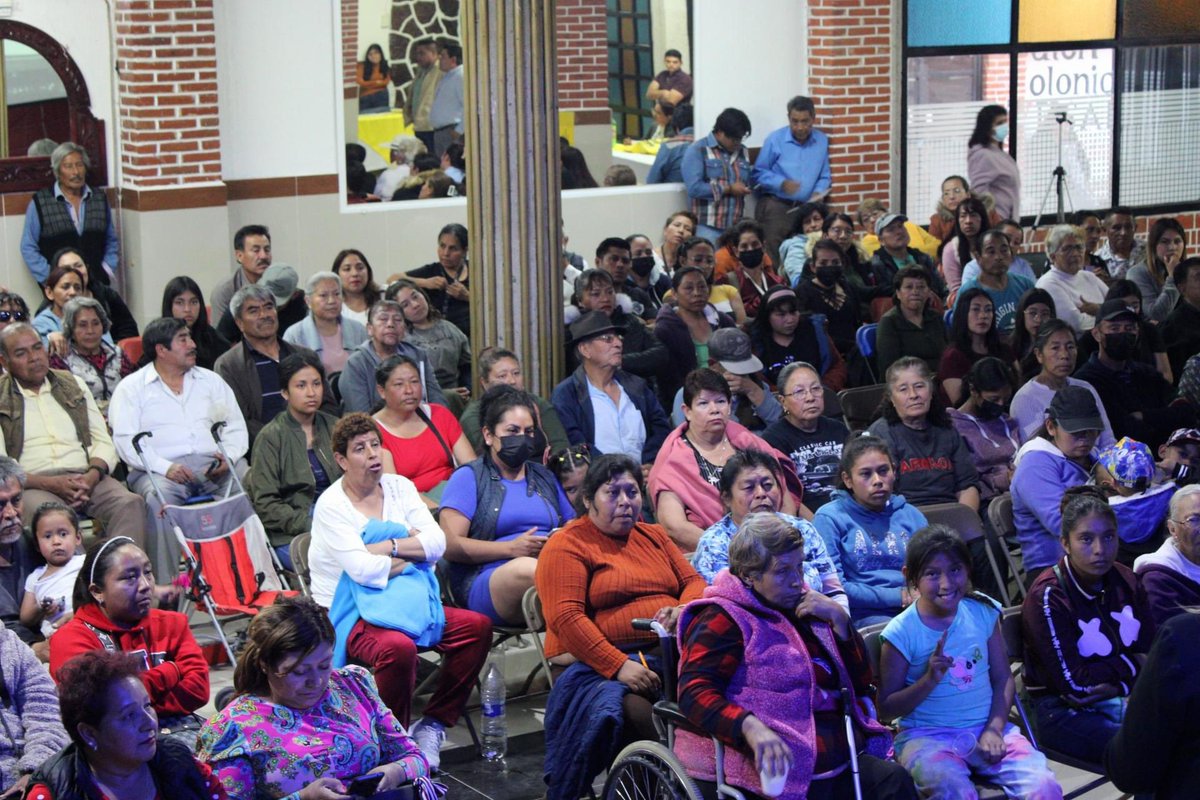 NereoVerde's tweet photo. A todas las personas que asistieron a la asamblea de ayer miércoles, me llena de entusiasmo su apoyo incondicional, no tengo manera   de agradecer su respaldo, por eso, no me rendiré ni ahora ni nunca, seguiré perseverando hasta conseguir nuestro gran proyecto 
#Zumpango https://t.co/qKf71TJa10