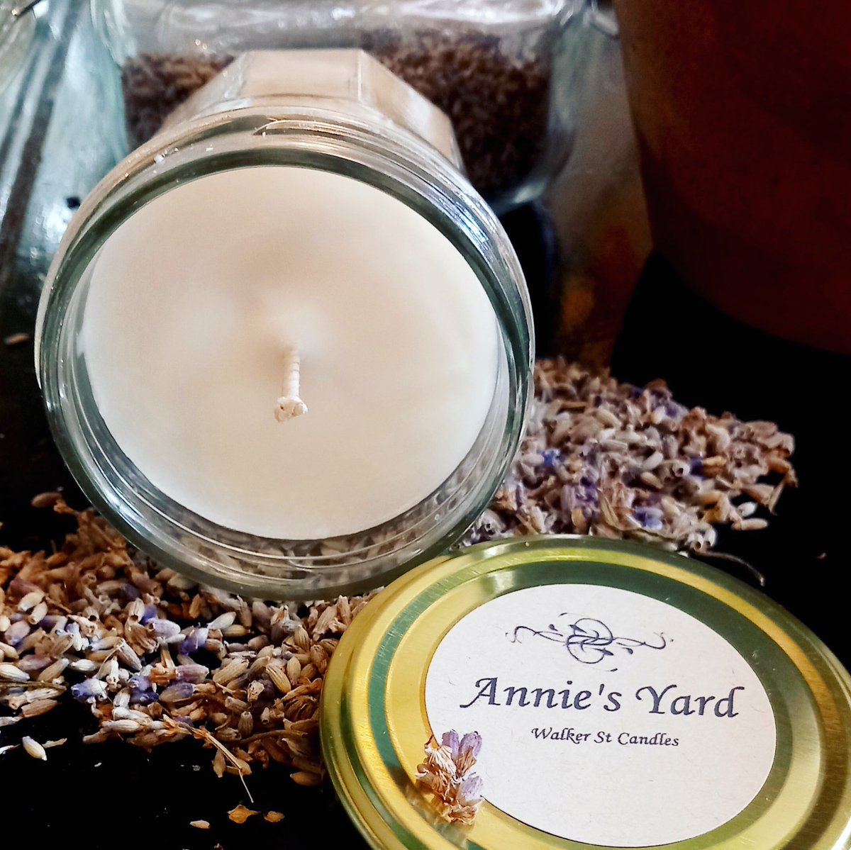 walkerstcandles's tweet photo. Gorgeous Aromatherapy #anniesyard https://t.co/LmWJ7NwTD4