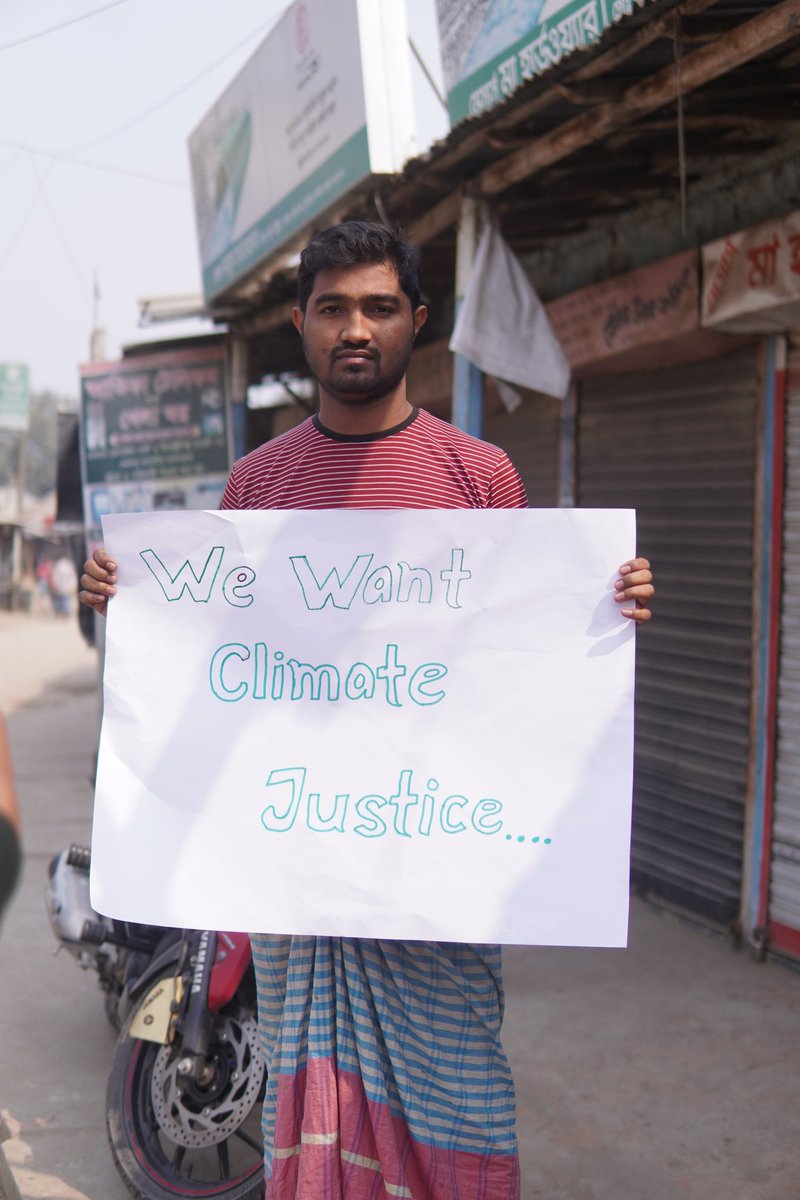 Today, the youth in Jatrapur Bazar, Kurigram, are championing #ClimateJustice with strong support from the local Union Chairman. Together under #YouAdapt, we're advocating for sufficient funding for #LocallyLedAdaptation efforts. 
@GretaThunberg 
@MarieMasdupuy 
@NayokaMartinez