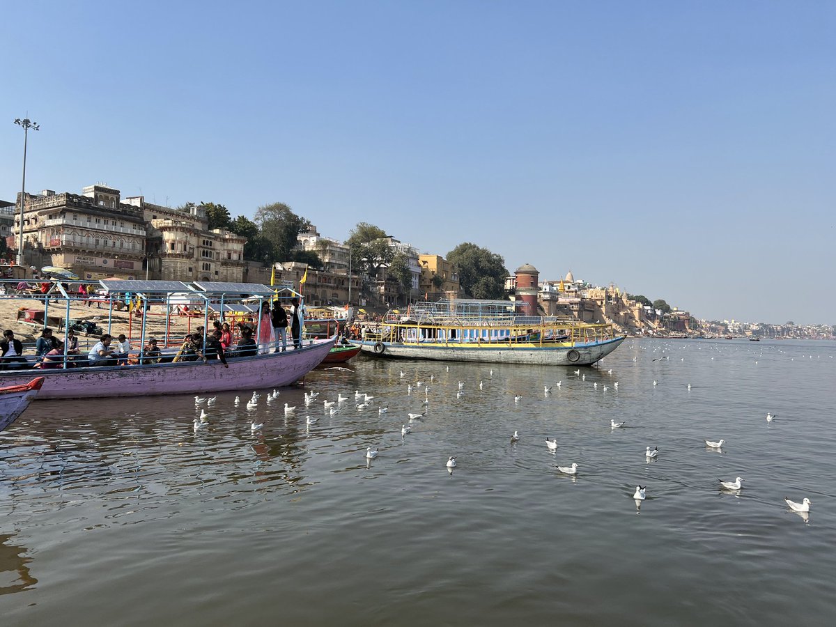 Kkuls123's tweet photo. Beauty from the Ghat 🏞

#Cultural  #picoftheday https://t.co/Ye7ZNQlnqj