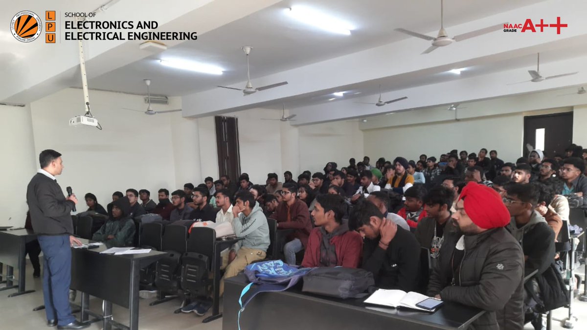 LPU_EEE's tweet photo. Dr. Gaurav Sethi, HoS(SEEE), interacted with the first year students of SEEE regarding academic activities.
#LPU #LovelyProfessionalUniversity
#SchoolofElectronicsandElectricalEngineering #ElectconicsandCommunicationEngineering
#ElectricalEngineering #SEEE https://t.co/UBwNoswbHY