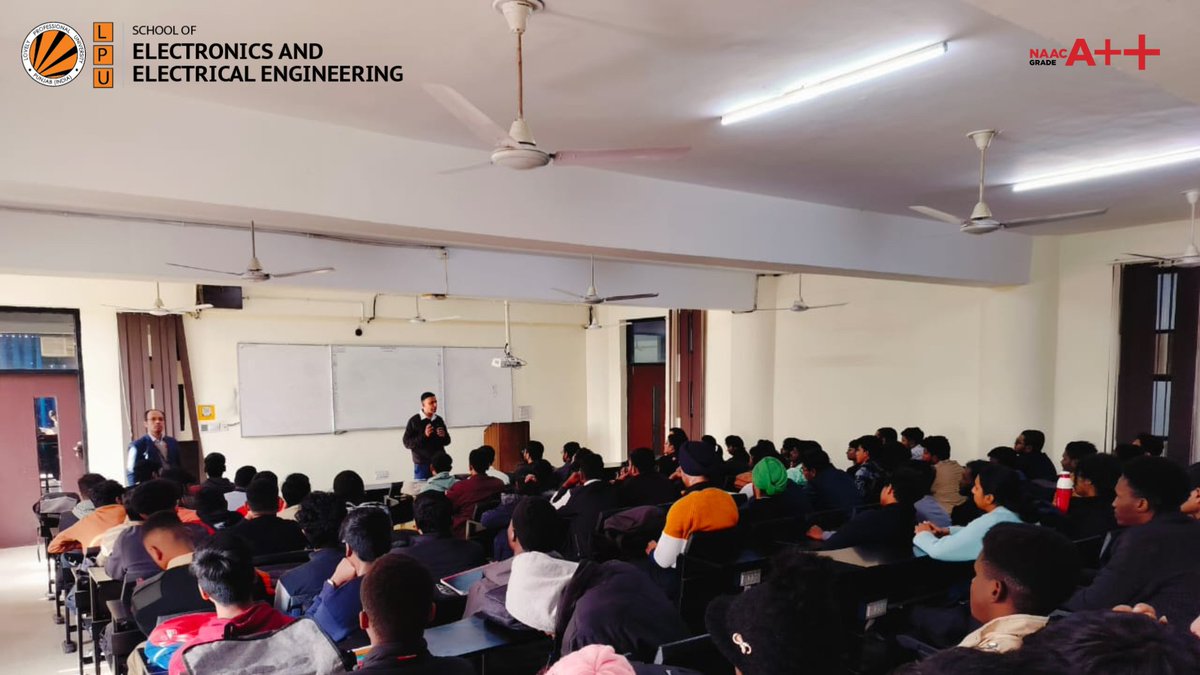 LPU_EEE's tweet photo. Dr. Gaurav Sethi, HoS(SEEE), interacted with the first year students of SEEE regarding academic activities.
#LPU #LovelyProfessionalUniversity
#SchoolofElectronicsandElectricalEngineering #ElectconicsandCommunicationEngineering
#ElectricalEngineering #SEEE https://t.co/UBwNoswbHY