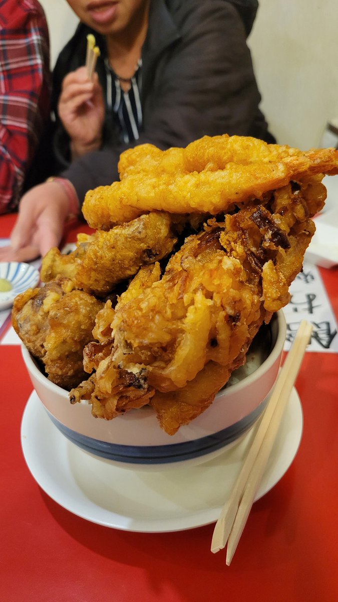 cheetarabook's tweet photo. でっかい天丼🤤
アド街で紹介されたらしい https://t.co/84KPLJVGmF