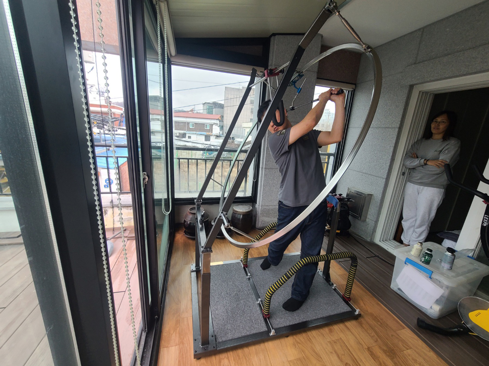 Proswing_Inc's tweet image. 전주 주택2층 베렌다 집안에 나만의 비밀병기~ #프로스윙머신 !!
proswing.kr
제품문의:1899-6637
#골프연습머신 전문제조 (주)프로스윙

#골프스윙연습기 #골프궤도연습기계 #골프자세연습기계 #드라이버스윙교정 #아이언스윙교정