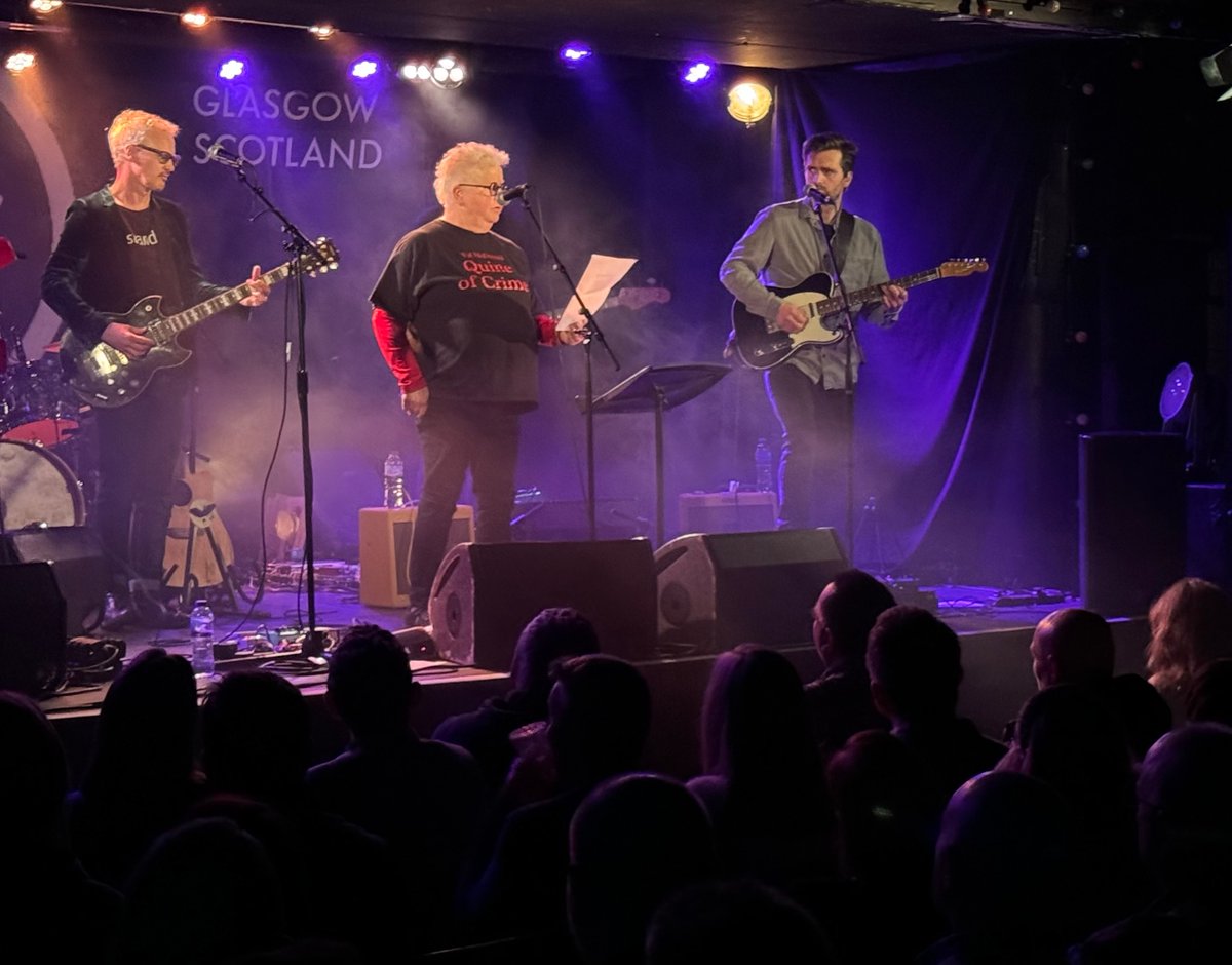 Great to see @valmcdermid moonlighting with her musical side project (and fellow Bloody Scotland author!) @MullHistorical at Oran Mor last night!