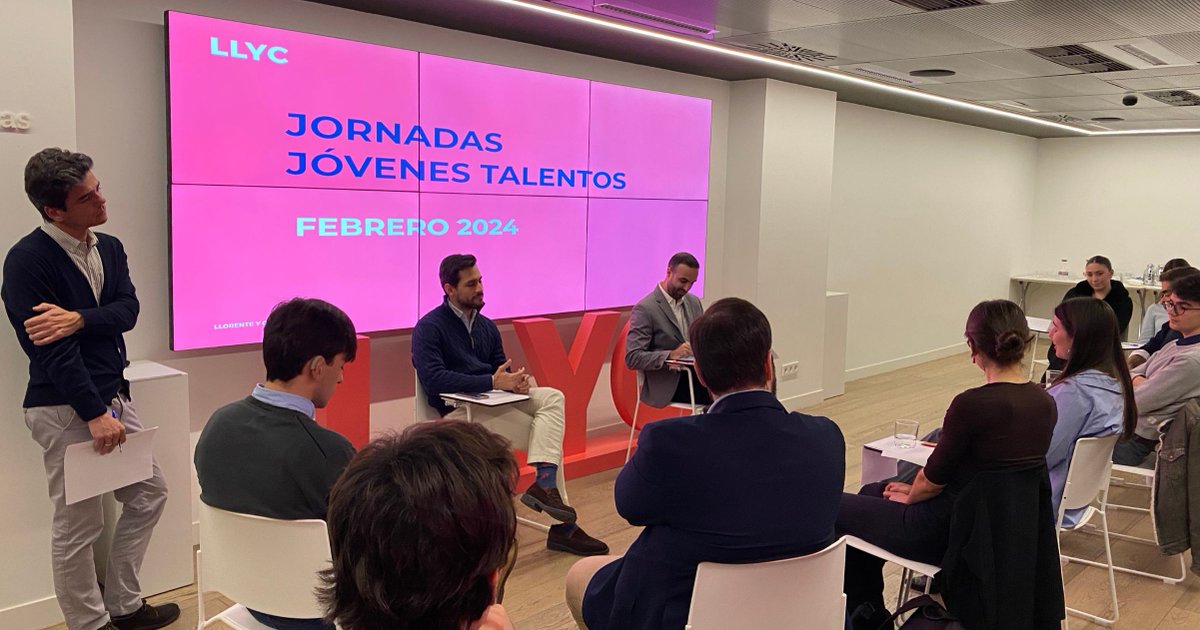 LLYC_Global's tweet photo. ✨¡Concluyen con éxito nuestras Jornadas de Jóvenes Talentos en #LLYCMadrid! Esta experiencia permite que estudiantes de múltiples disciplinas desarrollen conocimiento de la mano del #LLYCTeam. Próximamente, algunos de ellos podrán impulsar sus carreras dentro de nuestra firma. https://t.co/H2lh1WUPUR
