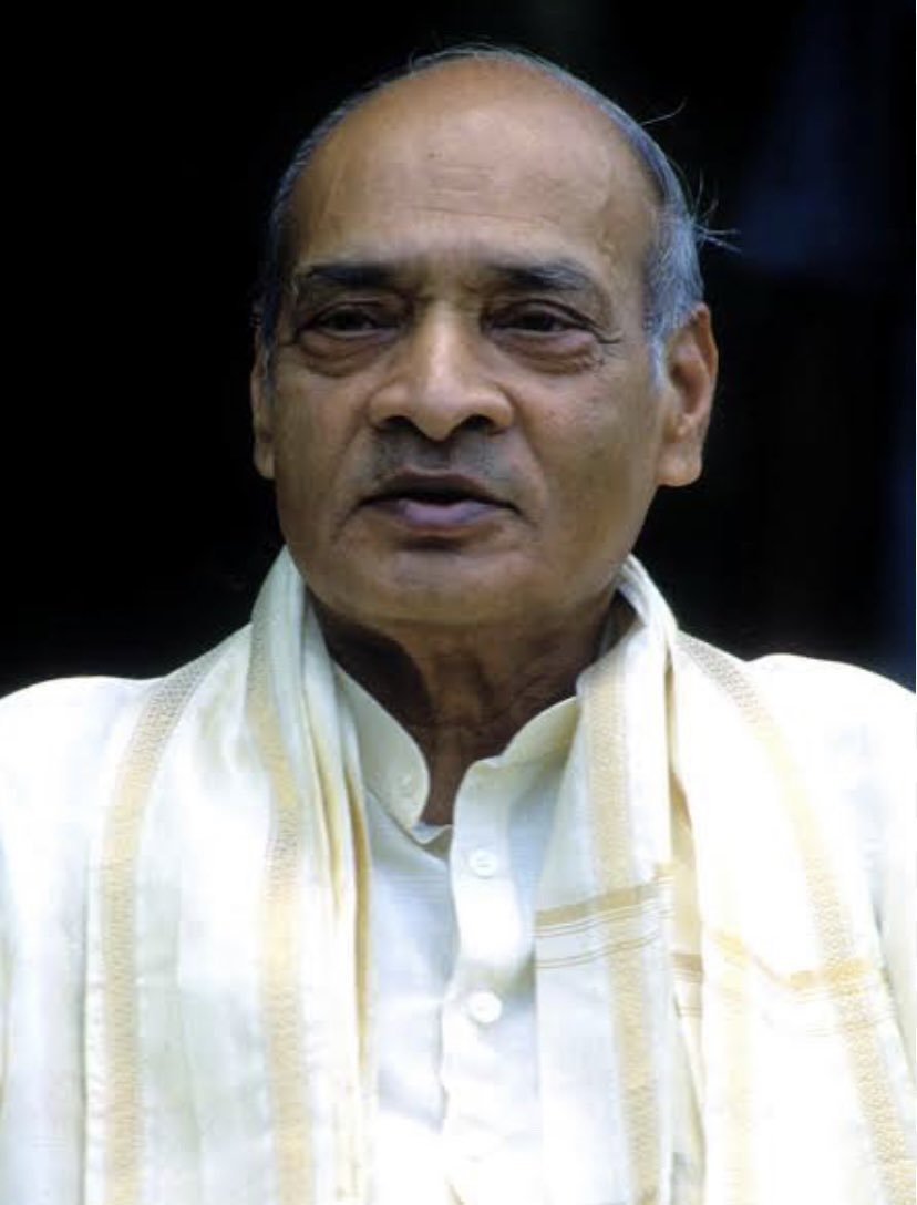 KChiruTweets's tweet photo. A true visionary, scholar, polyglot, 
great statesman, pride of All Telugus , someone whose vision has transformed modern India by ushering in revolutionary economic reforms and laid the foundation for India to become an economic powerhouse, former Prime Minister Late Shri.PV Narasimharao garu being honored with ‘Bharat Ratna’ is a matter of immense joy to all Indians and even more for Telugus. 👏👏👏

This honor has been long overdue but nothing can be more deserving.