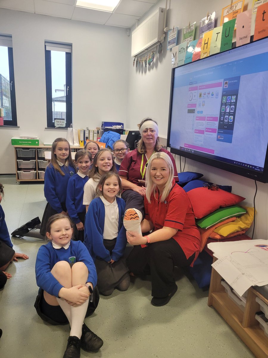 #TeamDerm nurses went on the road to Broughshane Primary School sharing top tips to keep safe in the sun ☀️ and the importance of being kind to those with visible skin conditions. Lots of great questions and worthy winners of the best bandage competition ⭐️ #Nursing <a href="/PCowanDerm/">Patricia Cowan</a>