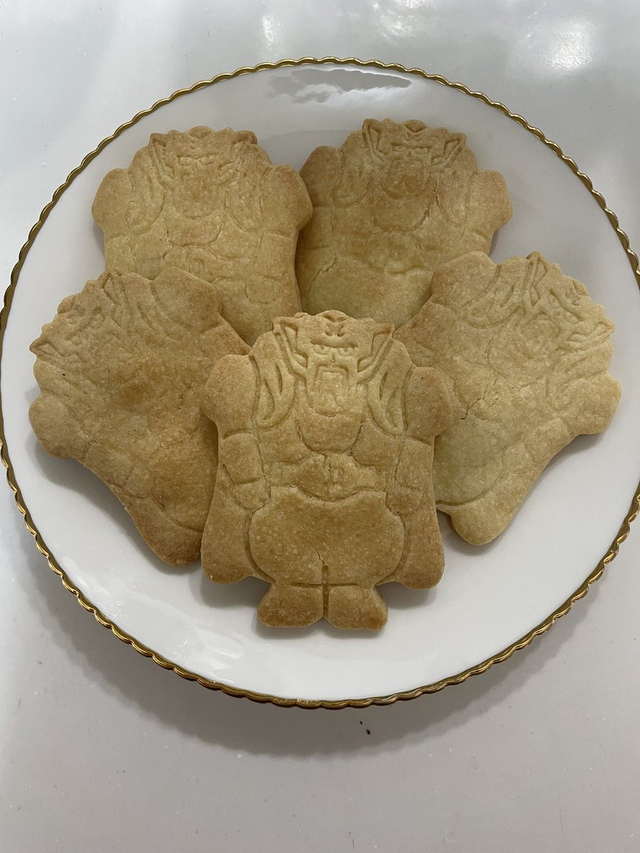 oimodayo1010's tweet photo. ダーブラクッキーと魔人ブウのチョコ
めちゃくちゃかわいい🥹大満足👍🏻👍🏻 https://t.co/XwM78boq5d