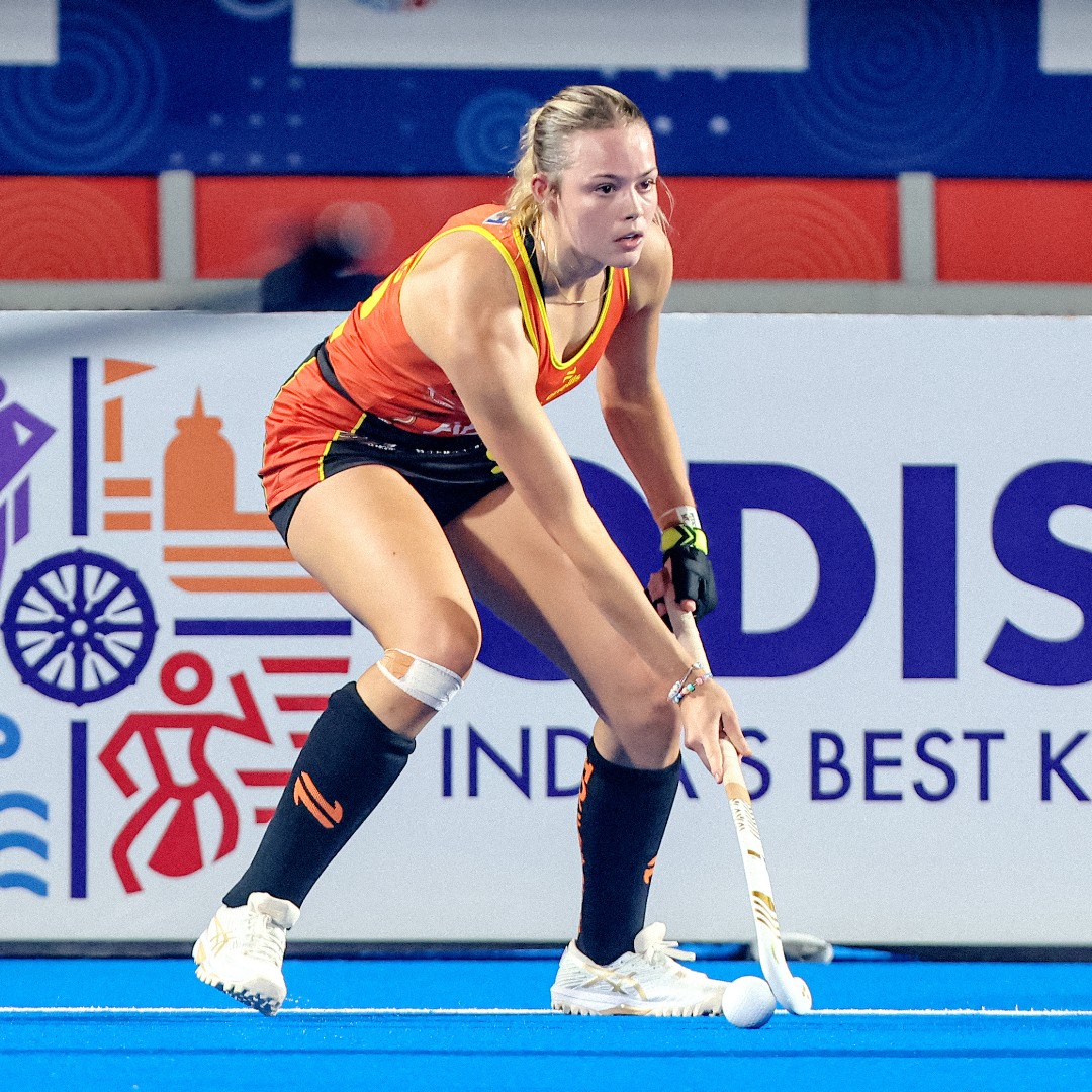 Massive congratulations to Y1 Athlete @dayledolkens who made her international debut for the Hockeyroos this week!! 🤩 🦘 📸: @worldsportspics #Y1Hockey #ReinventTheGame #fieldhockey #hockey