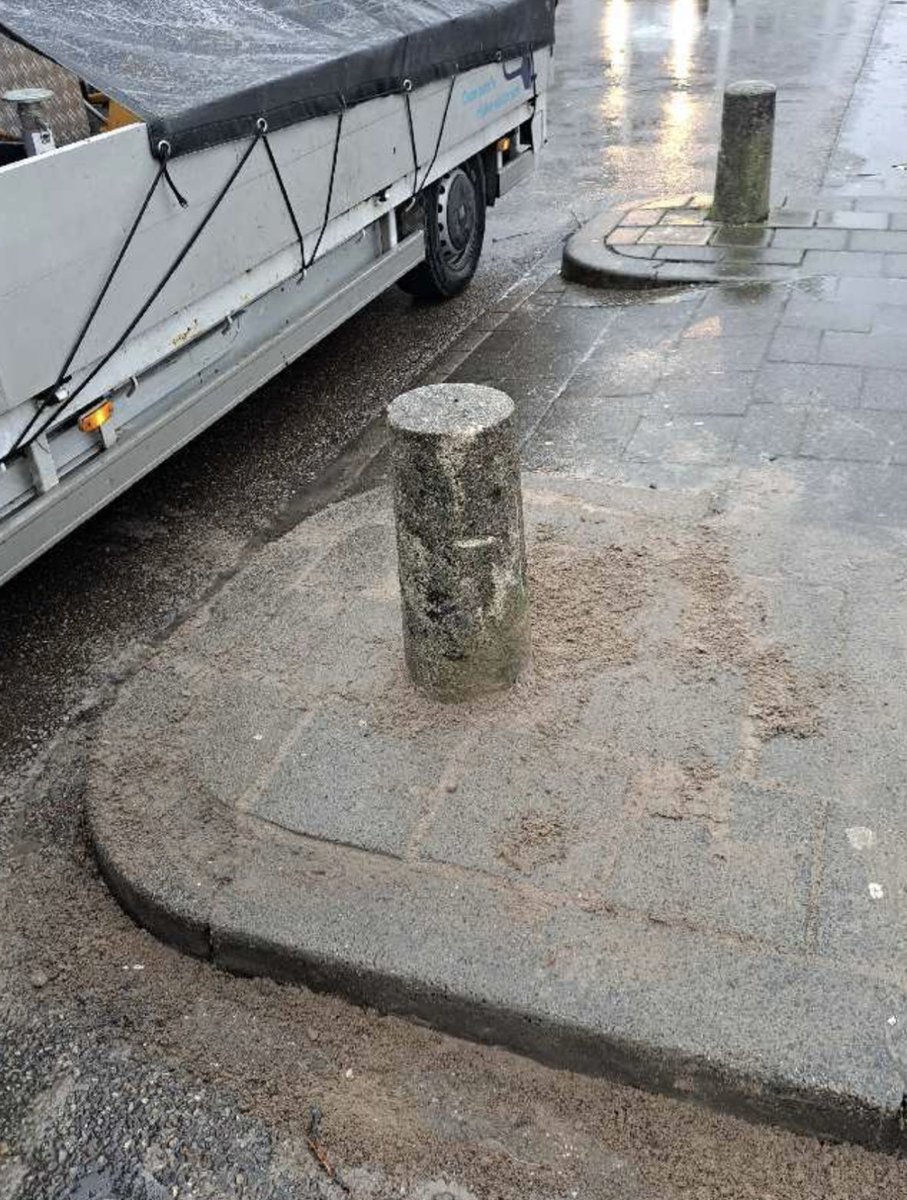 FredWilcke's tweet image. Gister gemeld, vandaag hersteld. 
@gem_Lelystad bedankt. 
De #FIXI app werkt goed en snel. 

Zet hem op je telefoon en meld zaken in de openbare ruimte die hersteld moeten worden. 
Ook bruikbaar voor onveilige situaties.