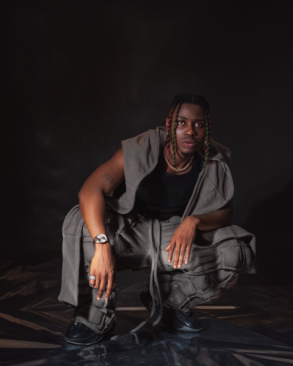 Nigerian super star <a href="/logosolori/">Logos Olori</a>   signed under Davido's DMW imprint has today released his debut EP, ‘OLORI (The EP)’. He is poised to make an even more enduring impact with his highly anticipated EP.