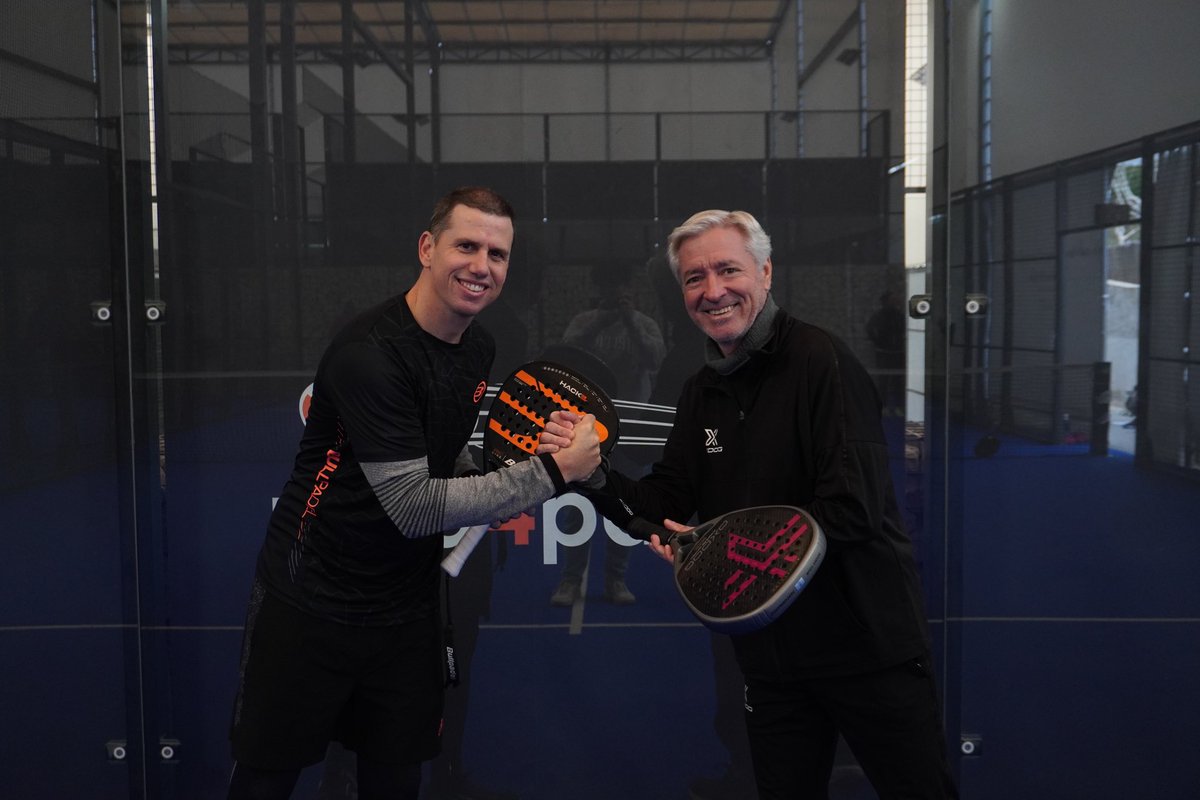 Ayer se presentó un proyecto que ya es una realidad, la <a href="/paquitoacademy/">Paquito Navarro Academy</a> ‼️

Un lugar donde aprender y disfrutar del pádel de la mano de <a href="/paquito_navarro/">Paquito Navarro</a> y <a href="/RamiroChoya/">Ramiro Choya</a> 🤝