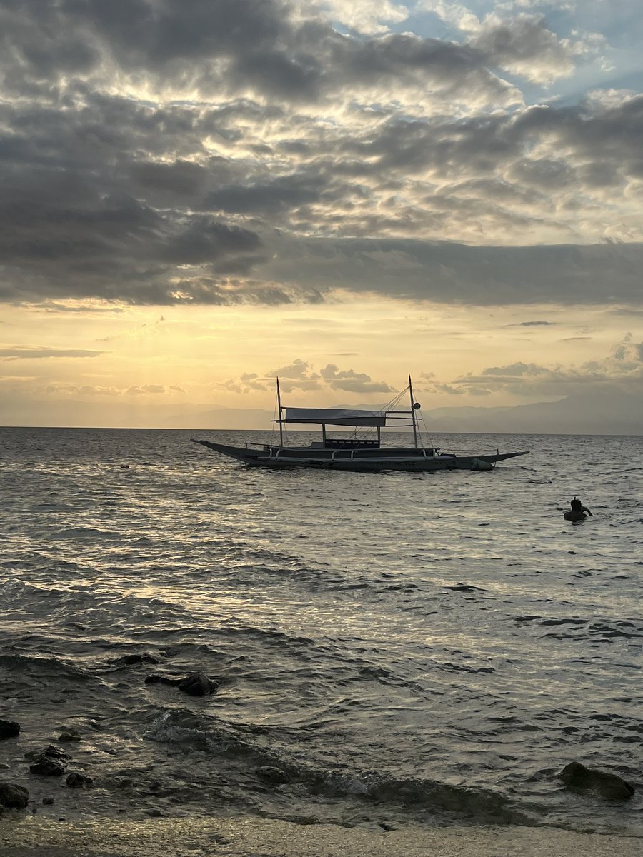 moonofubec's tweet photo. 📍panagsama moalboal https://t.co/ujwt9vNSNV