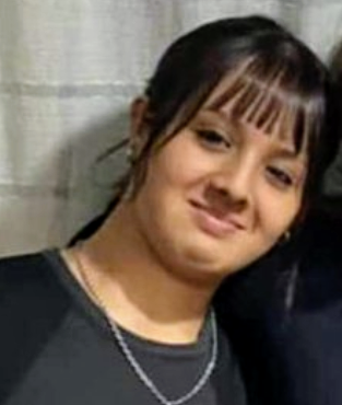desaparecidaorg's tweet photo. #URGENTE BÚSQUEDA EN TIEMPO REAL #QUILMES
PEDIMOS MÁXIMA DIFUSIÓN 🙏
Aixa Pastore tiene 15 años, desapareció el 8/2 en Quilmes, provincia de Buenos Aires. Por favor si la ven avisar #Urgente a la familia ☎ 1166782055 (Camila es la hermana), o al 911 https://t.co/uqDFqZf9sH