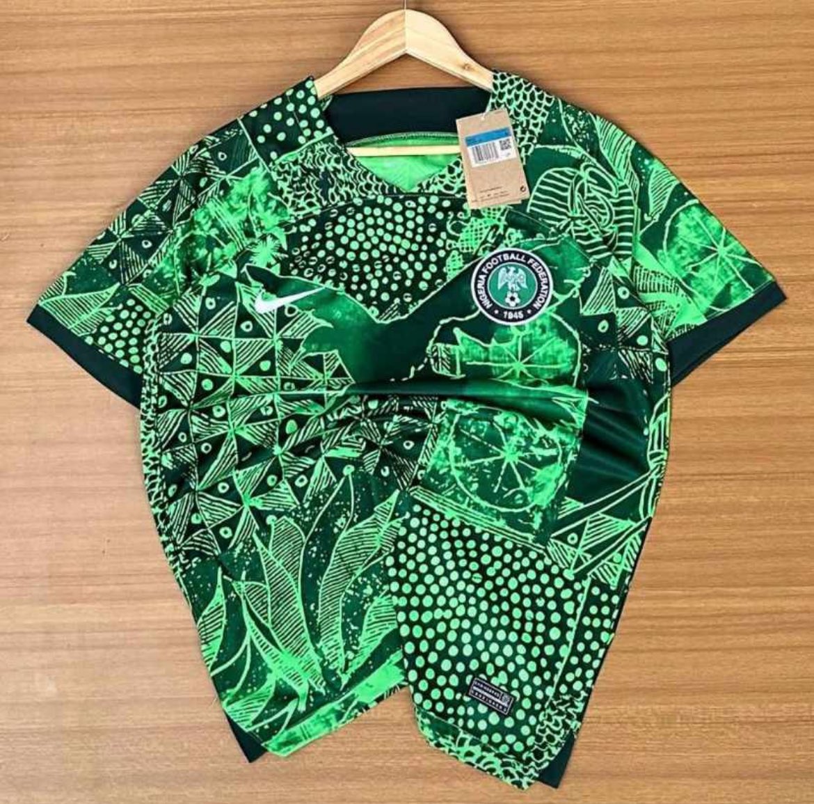 IsDelvikEnt's tweet photo. Nigeria 🇳🇬 Customers in Ghana 🇬🇭 

Buy jersey for AFCON finals 🏆 

📱 0540623932 https://t.co/5FrVvmdfNd